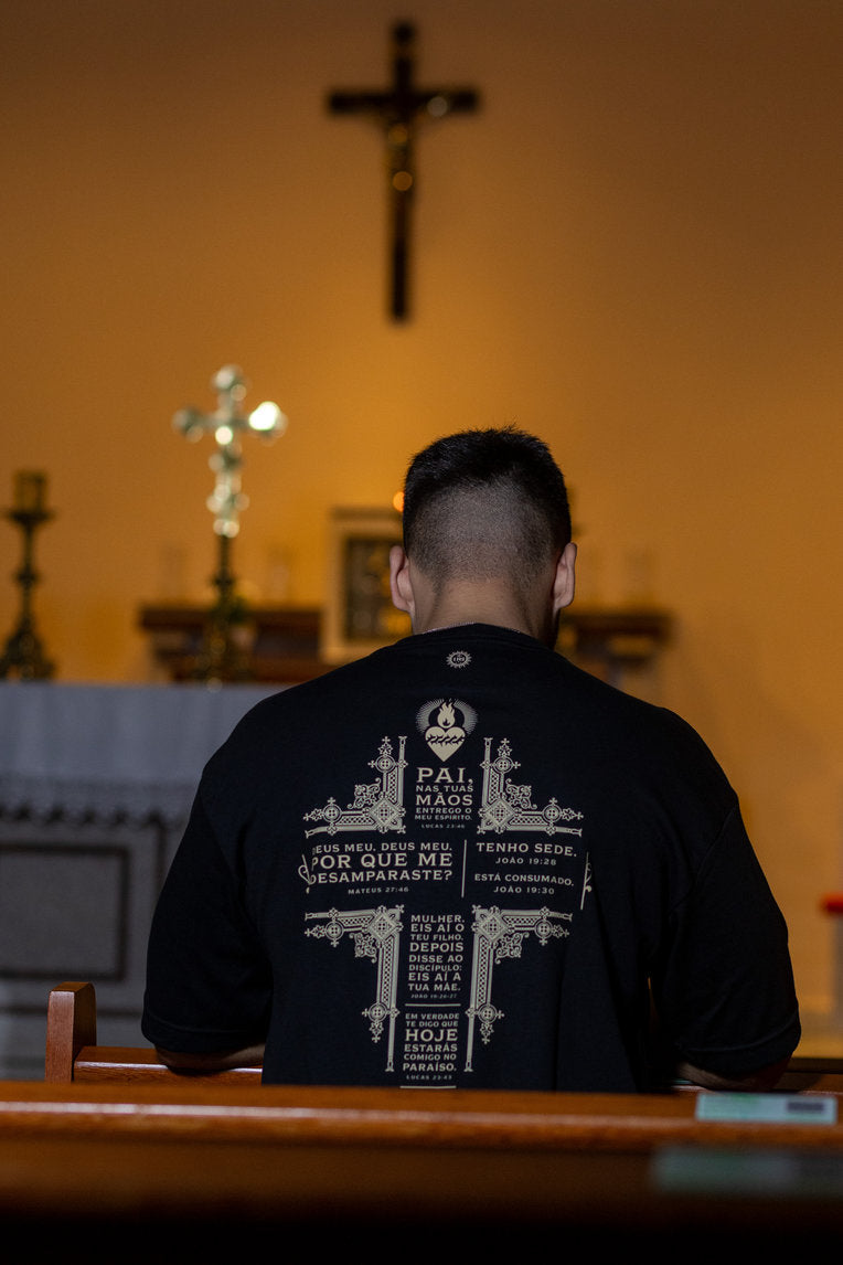 Camisa Oversized Sete Últimas Palavras